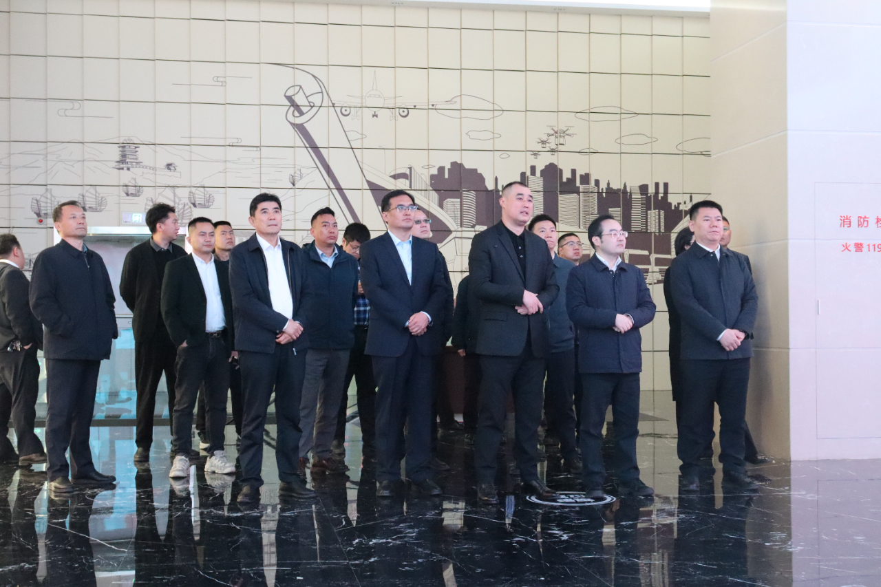 拉薩市副市長潘文卿一行蒞臨順和集團參觀調研